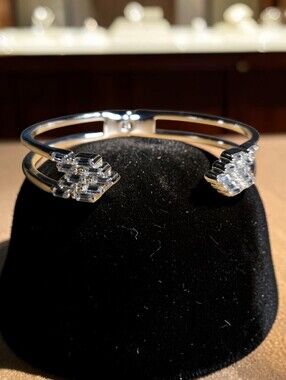Vintage JS Collections Silvertone Bypass Cuff Bracelet